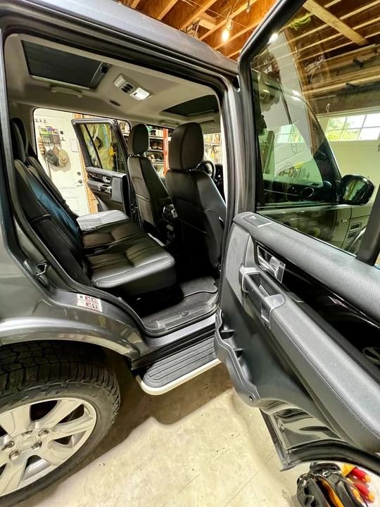2015 Land Rover Discovery 4th Gen - Image 11 of 15