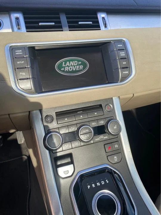 2015 Land Rover Range Rover L405 - Image 6 of 8