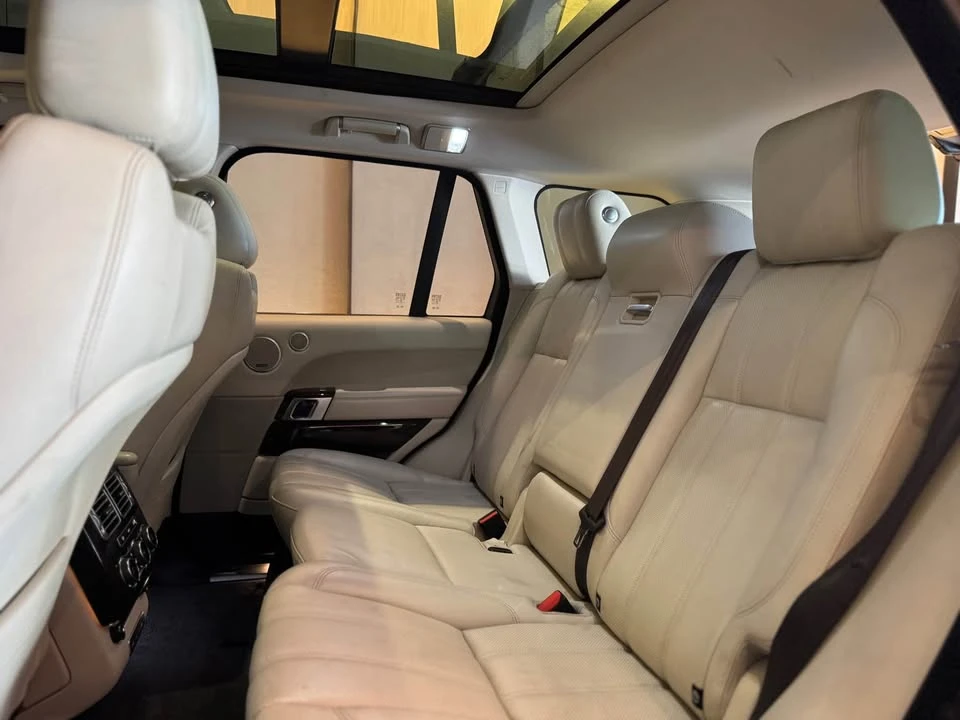 2015 Land Rover Range Rover L405 - Image 14 of 20