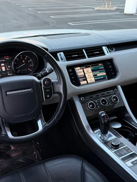 2015 Land Rover Range Rover L405 - Image 10 of 14