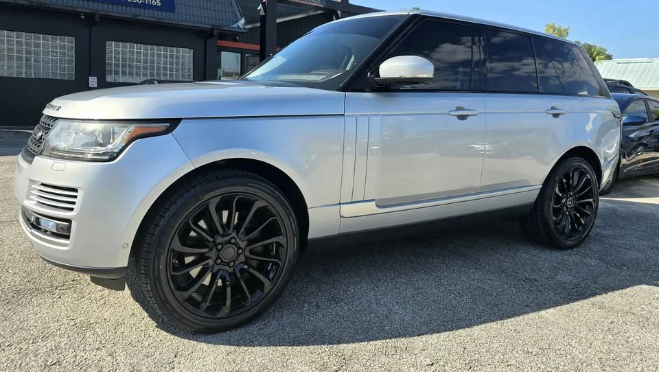 2015 Land Rover Range Rover L405 - Image 13 of 20