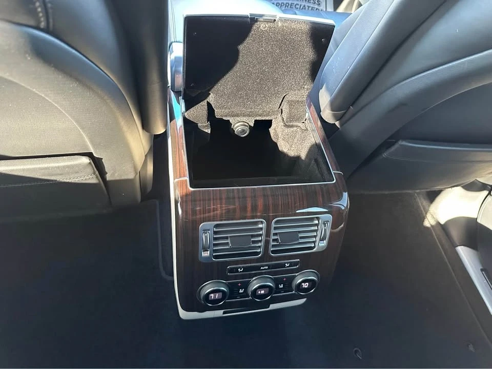 2015 Land Rover Range Rover L405 - Image 13 of 18