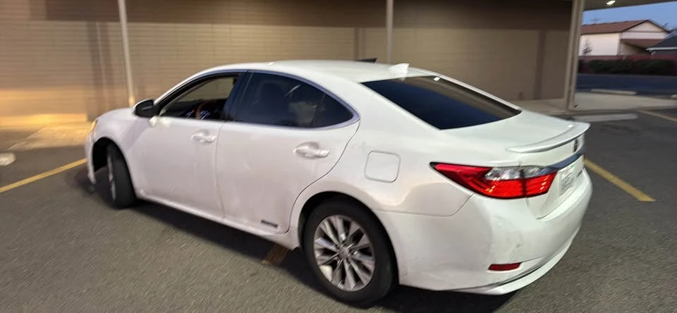 2015 Lexus ES 6th Gen - Image 2 of 2