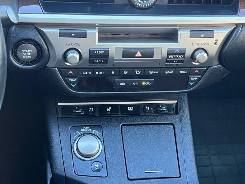 2015 Lexus ES 6th Gen - Image 20 of 20