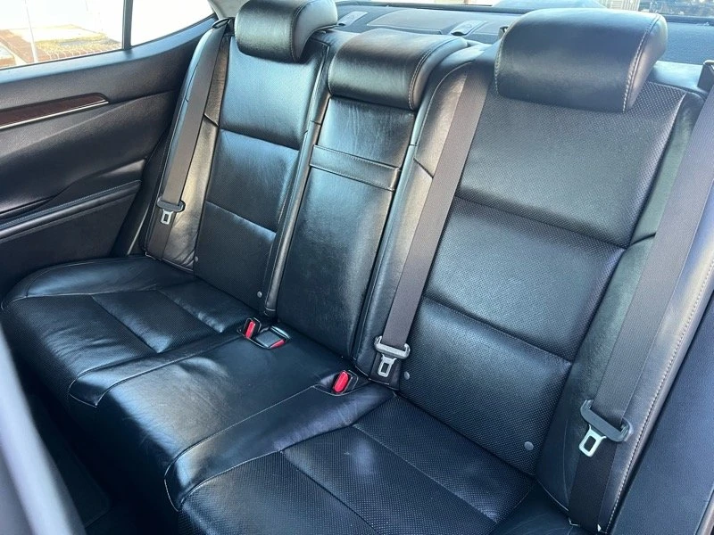 2015 Lexus ES 6th Gen - Image 10 of 20