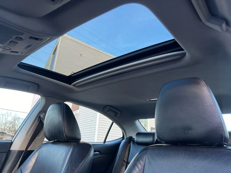2015 Lexus ES 6th Gen - Image 8 of 20