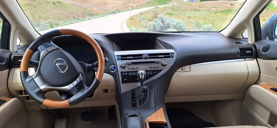 2015 Lexus RX 3rd Gen - Image 12 of 16