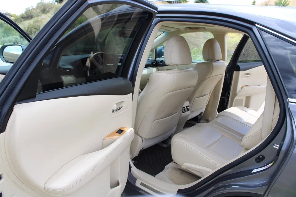 2015 Lexus RX 3rd Gen - Image 9 of 16