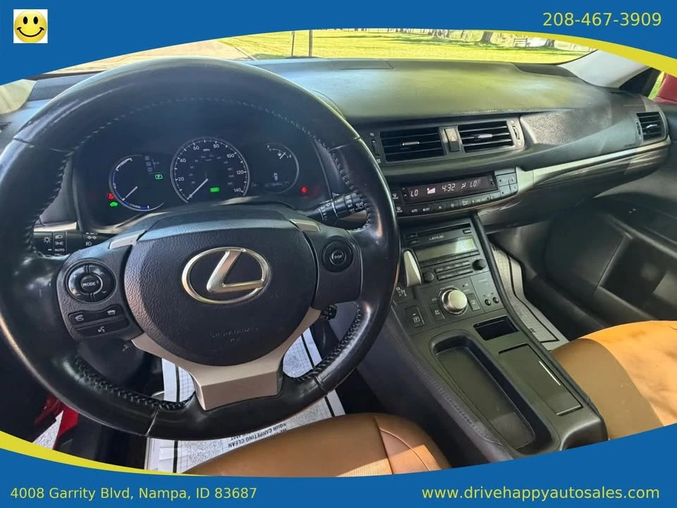 2015 Lexus CT - Image 11 of 18