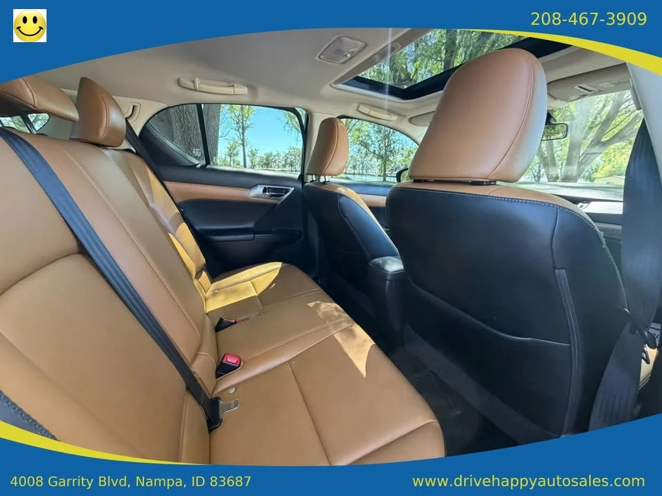 2015 Lexus CT - Image 17 of 18