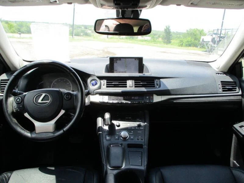 2015 Lexus CT - Image 12 of 20