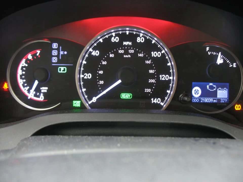 2015 Lexus CT - Image 7 of 9