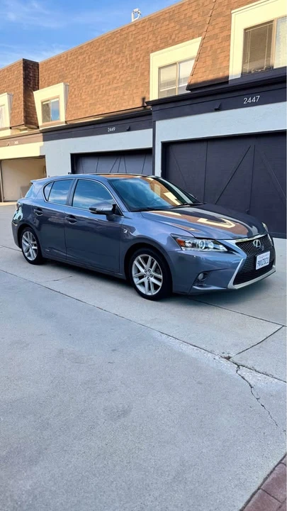 2015 Lexus CT - Image 9 of 15