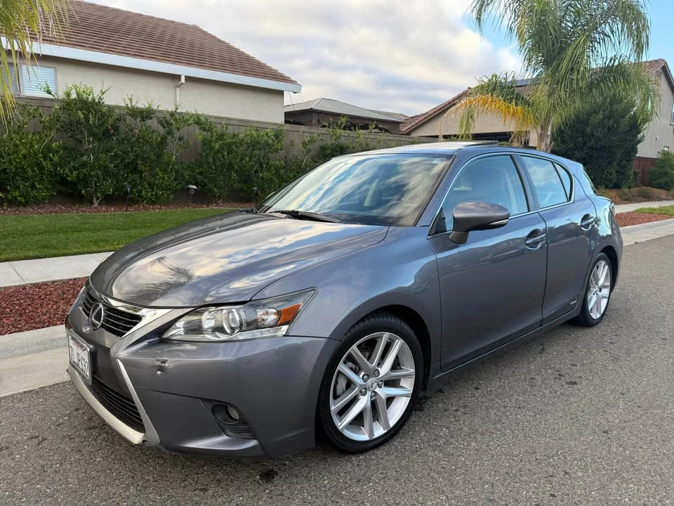 2015 Lexus CT - Image 12 of 13
