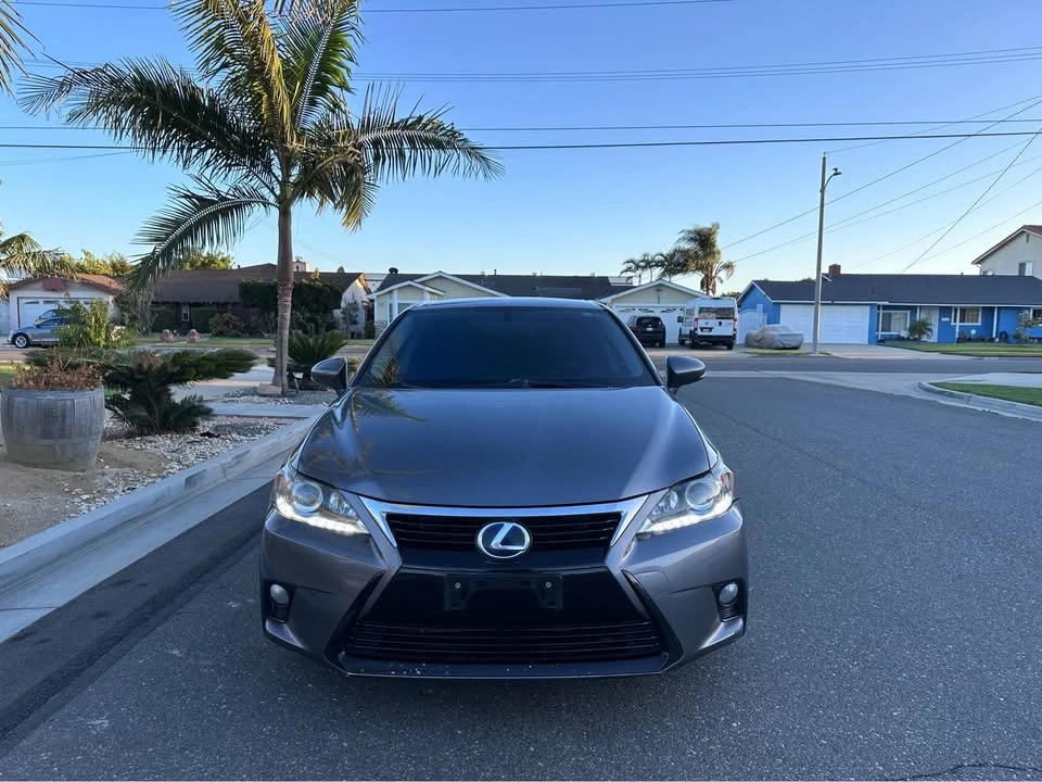 2015 Lexus CT - Image 5 of 11