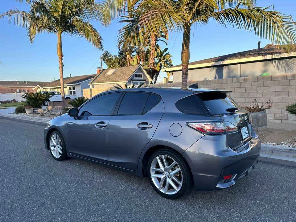 2015 Lexus CT - Image 4 of 10
