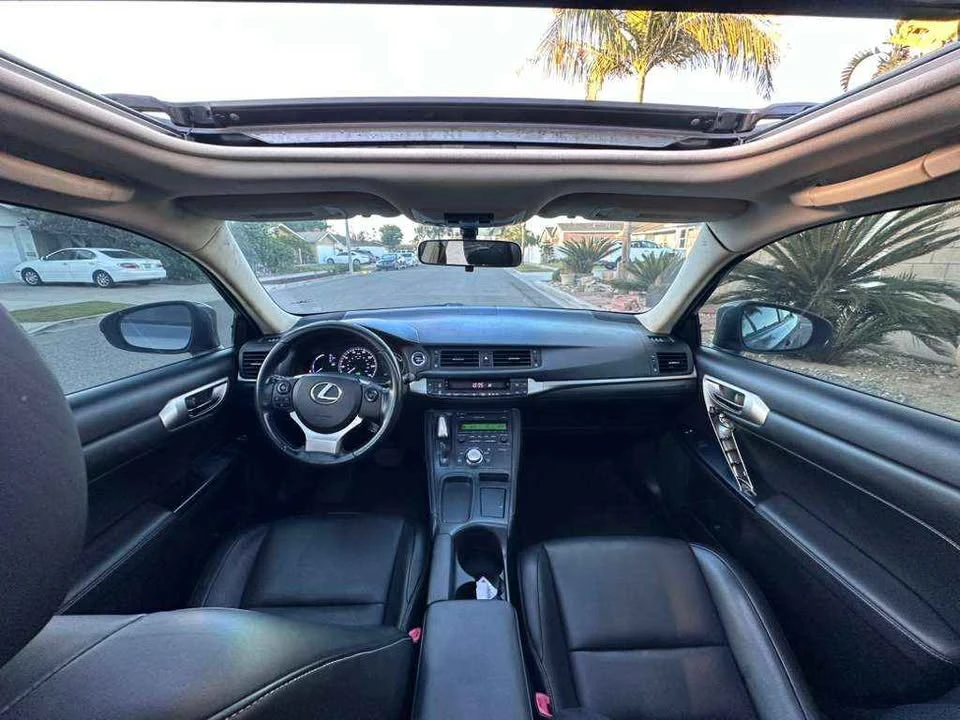 2015 Lexus CT - Image 5 of 10