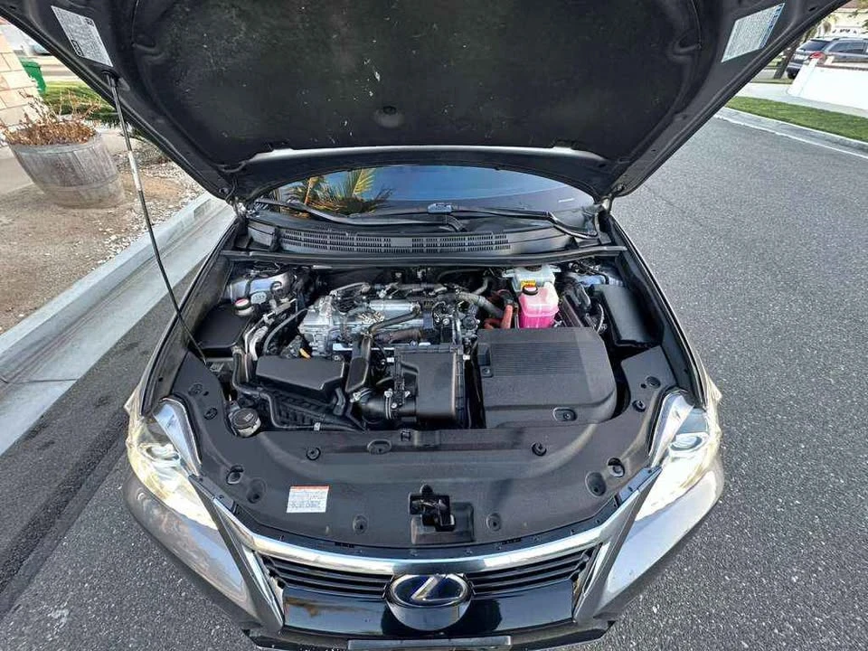 2015 Lexus CT - Image 10 of 10