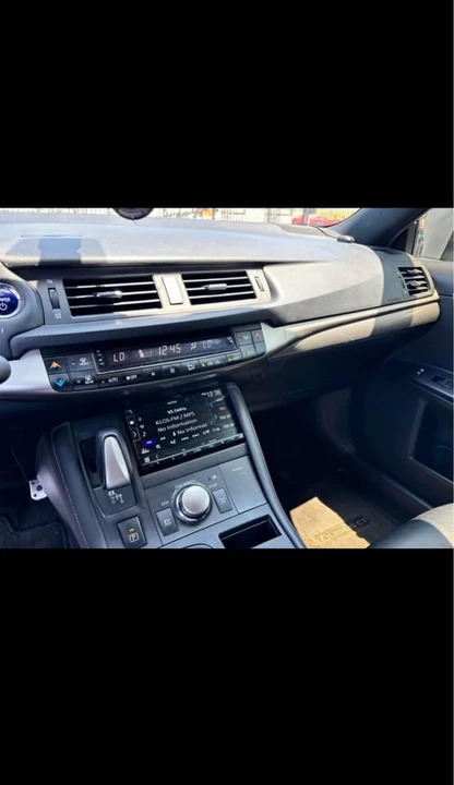 2015 Lexus CT - Image 5 of 15
