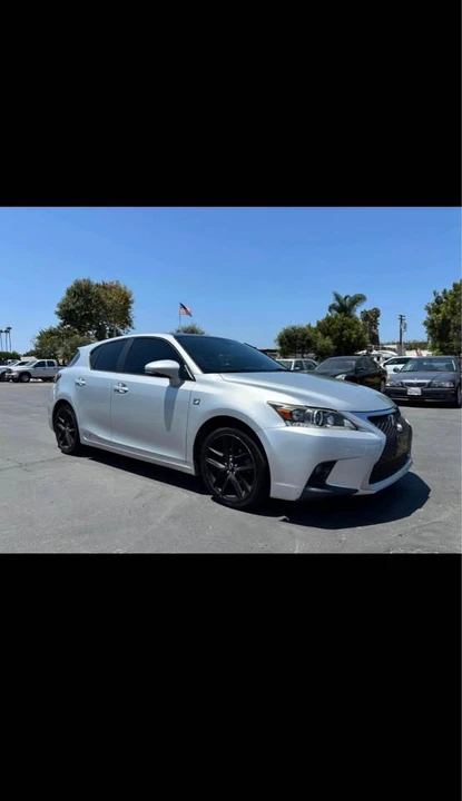 2015 Lexus CT - Image 14 of 15