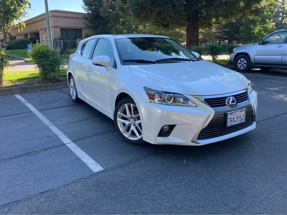 2015 Lexus CT - Image 3 of 12