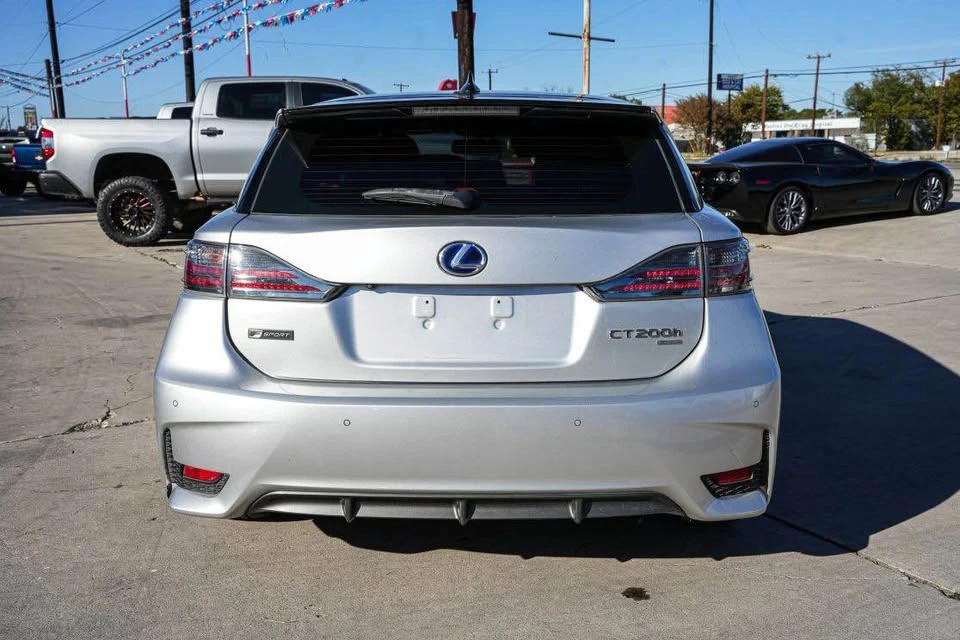 2015 Lexus CT - Image 8 of 14