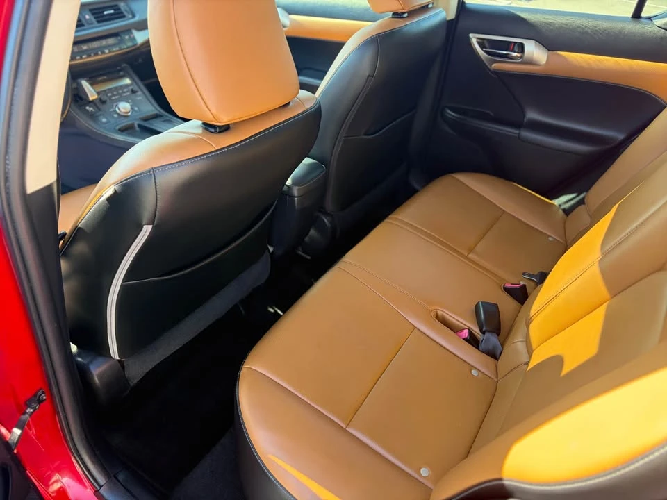 2015 Lexus CT - Image 6 of 17