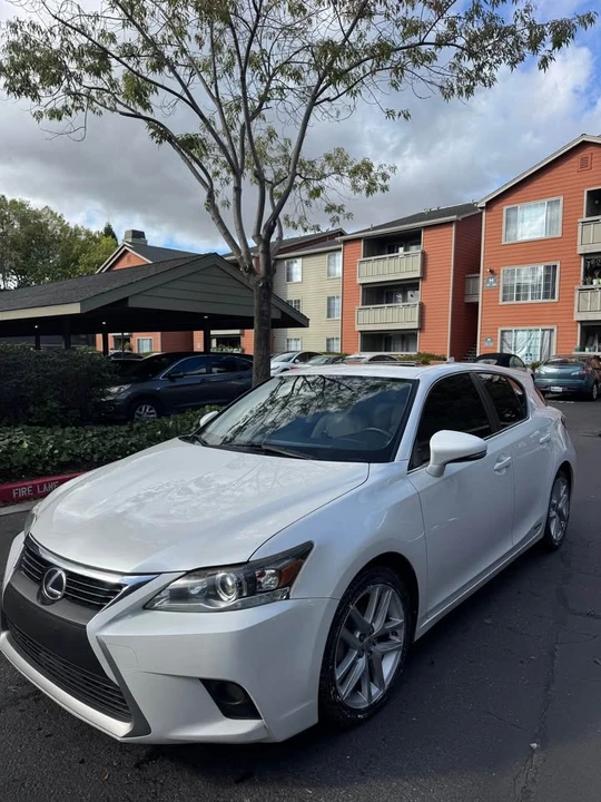 2015 Lexus CT - Image 6 of 9