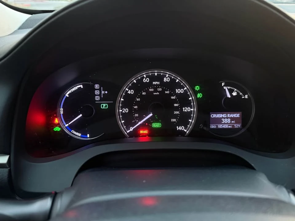 2015 Lexus CT - Image 4 of 5