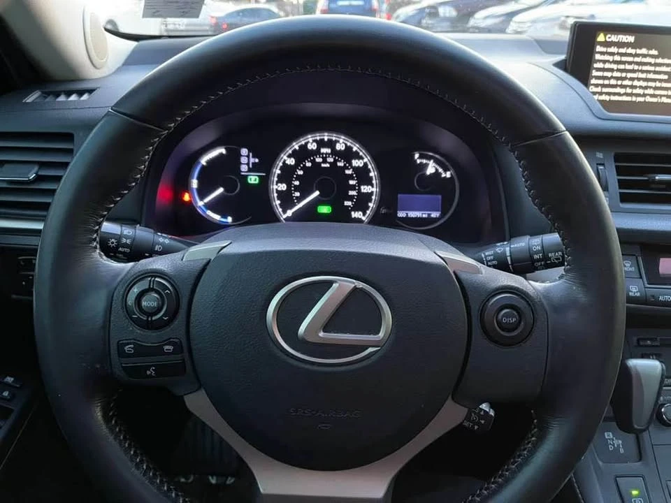 2015 Lexus CT - Image 19 of 20