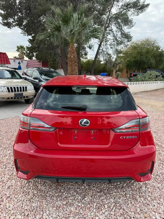 2015 Lexus CT - Image 5 of 12