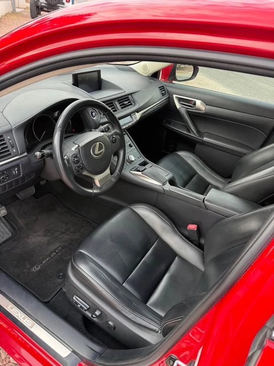 2015 Lexus CT - Image 7 of 12