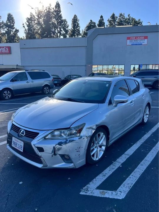 2015 Lexus CT - Image 2 of 11