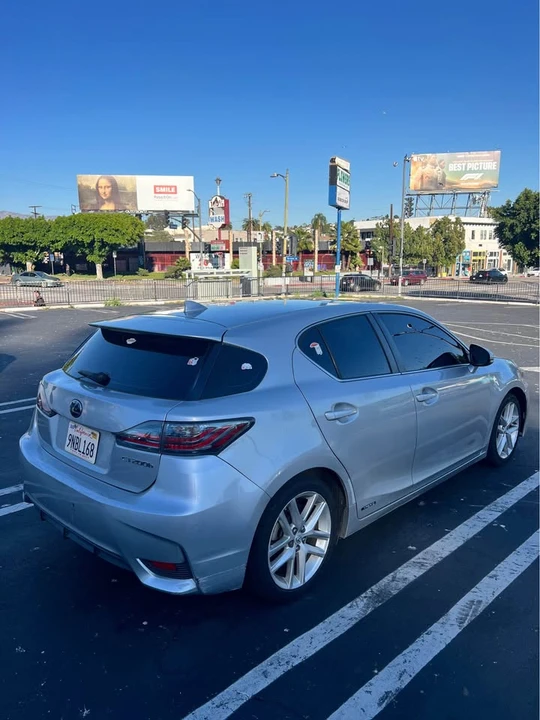 2015 Lexus CT - Image 6 of 11