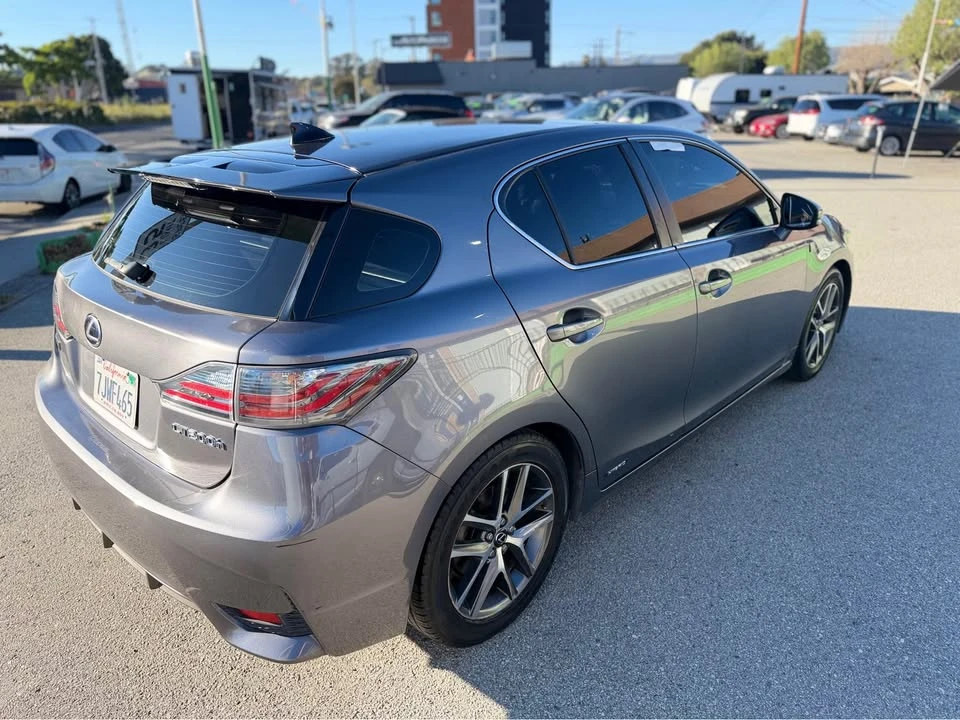 2015 Lexus CT - Image 2 of 8