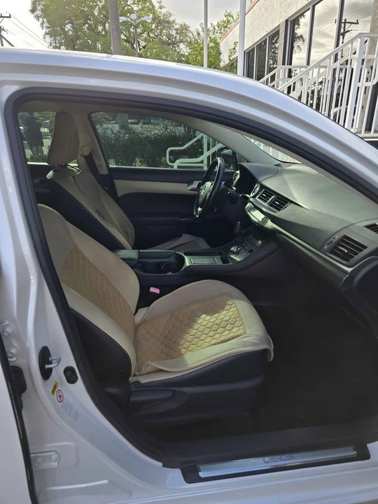 2015 Lexus CT - Image 7 of 7