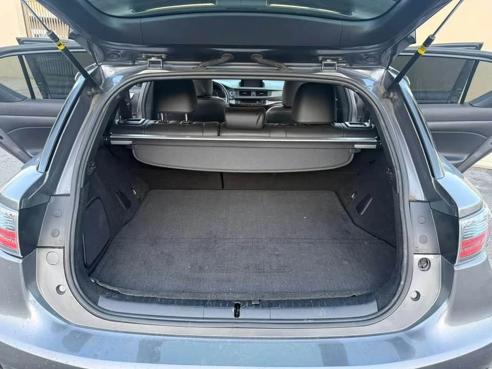 2015 Lexus CT - Image 11 of 16