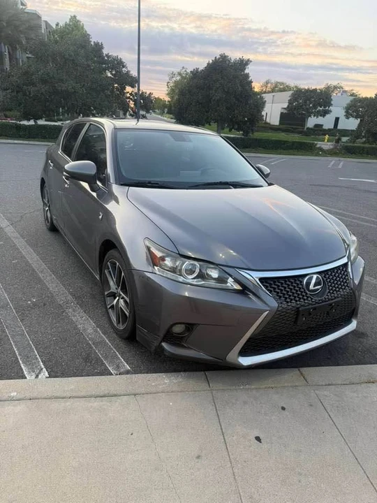 2015 Lexus CT - Image 7 of 16