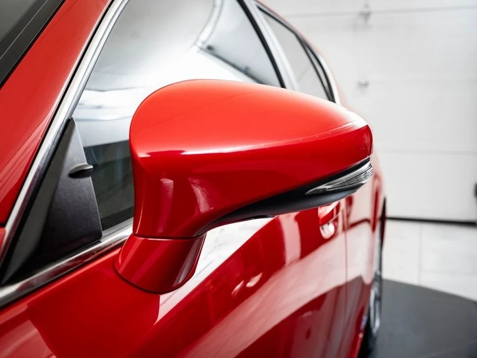 2015 Lexus CT - Image 15 of 21