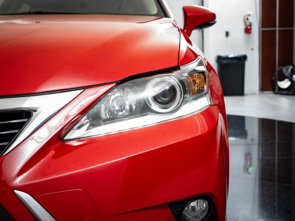2015 Lexus CT - Image 17 of 21