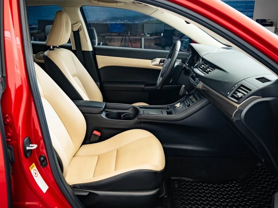 2015 Lexus CT - Image 21 of 21