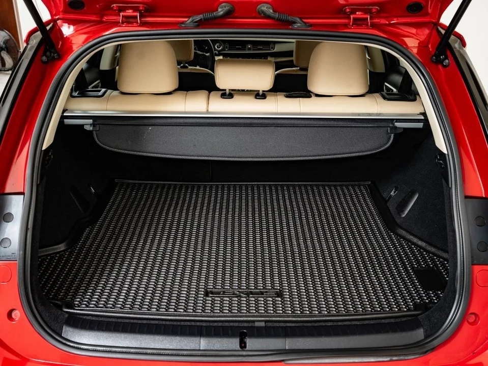 2015 Lexus CT - Image 18 of 21