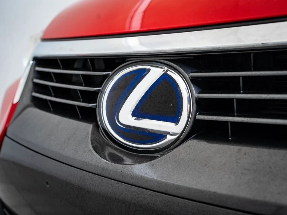 2015 Lexus CT - Image 3 of 21