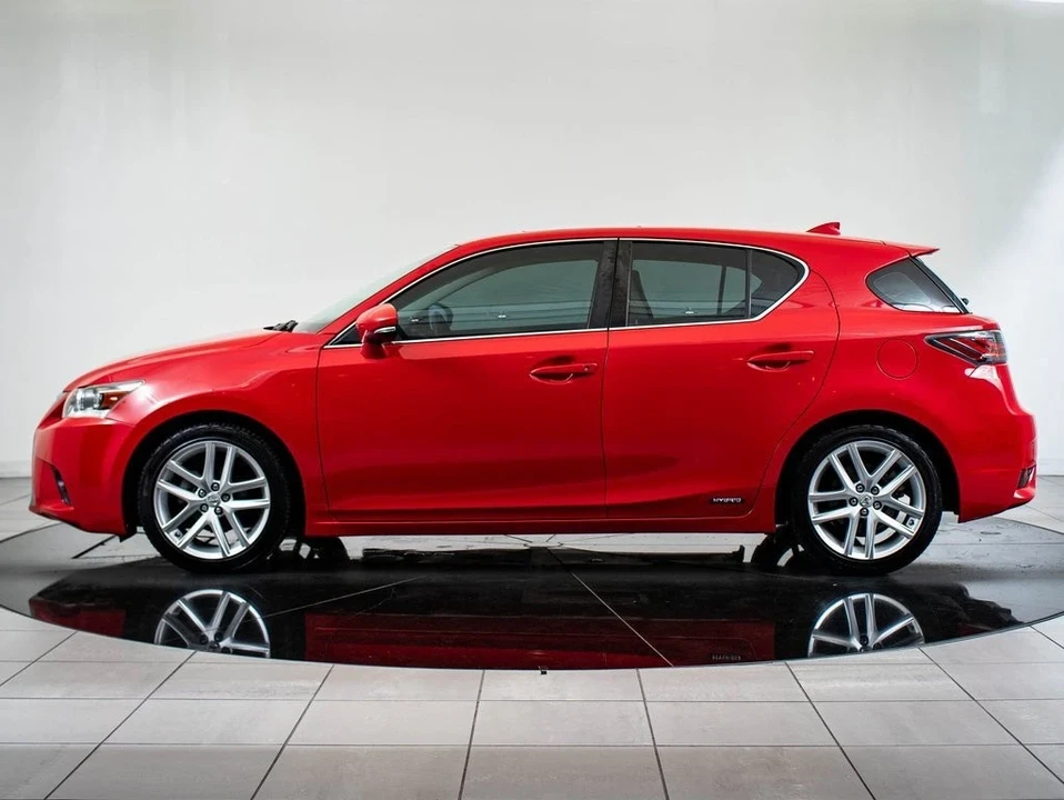 2015 Lexus CT - Image 12 of 21