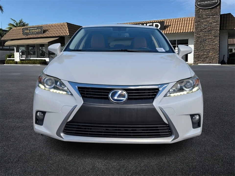 2015 Lexus CT - Image 2 of 21
