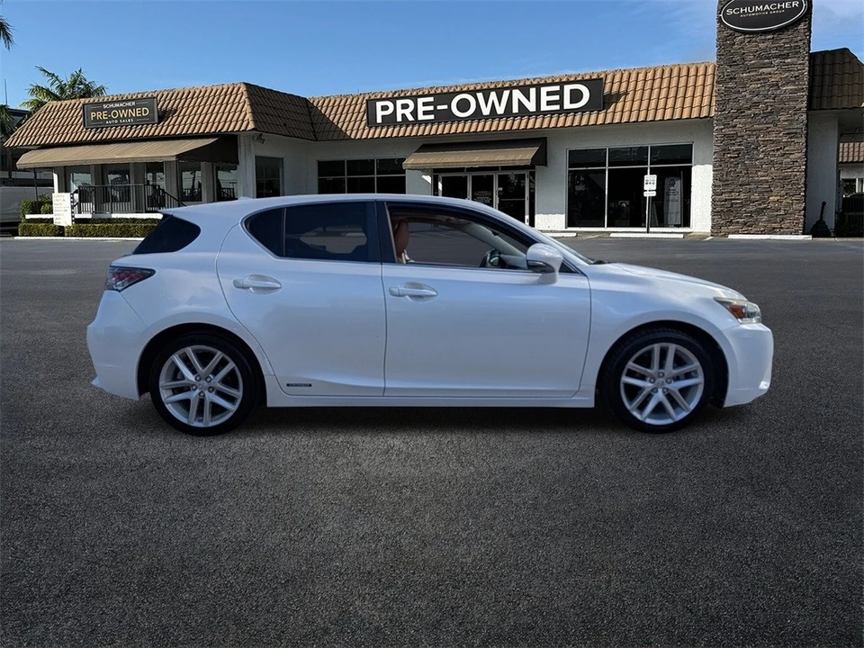 2015 Lexus CT - Image 8 of 21
