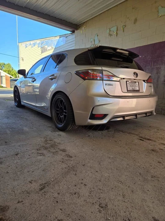 2015 Lexus CT - Image 10 of 14