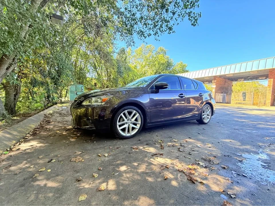 2015 Lexus CT - Image 2 of 19