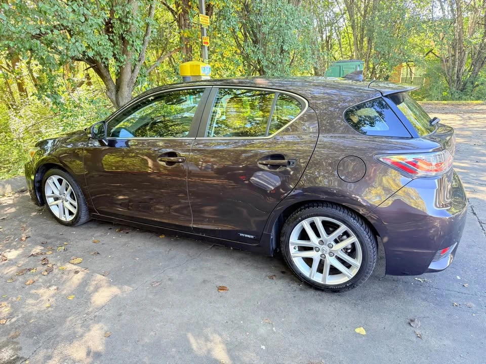 2015 Lexus CT - Image 8 of 17