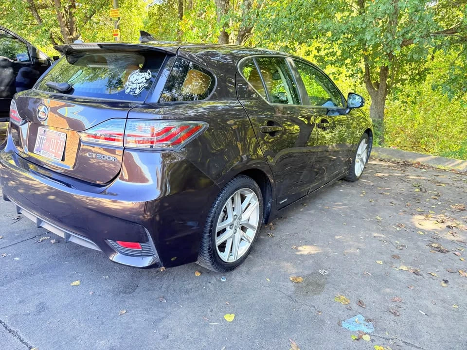 2015 Lexus CT - Image 10 of 17